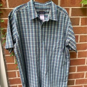 Men’s Patagonia shirt